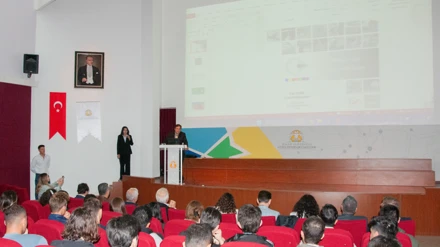 Selçuk Üniversitesinde ‘Türkiye’nin Havacılık Seyri’ anlatıldı